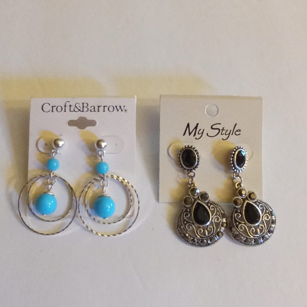 Earrings 2 Pairs